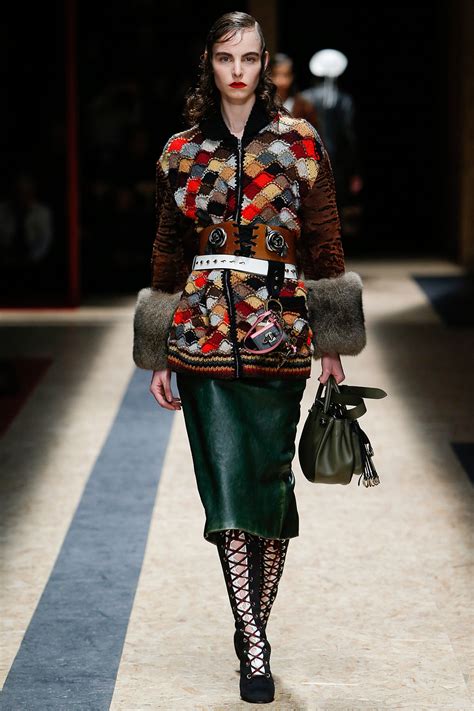 catalogo prada 2016|prada fashion show 2016.